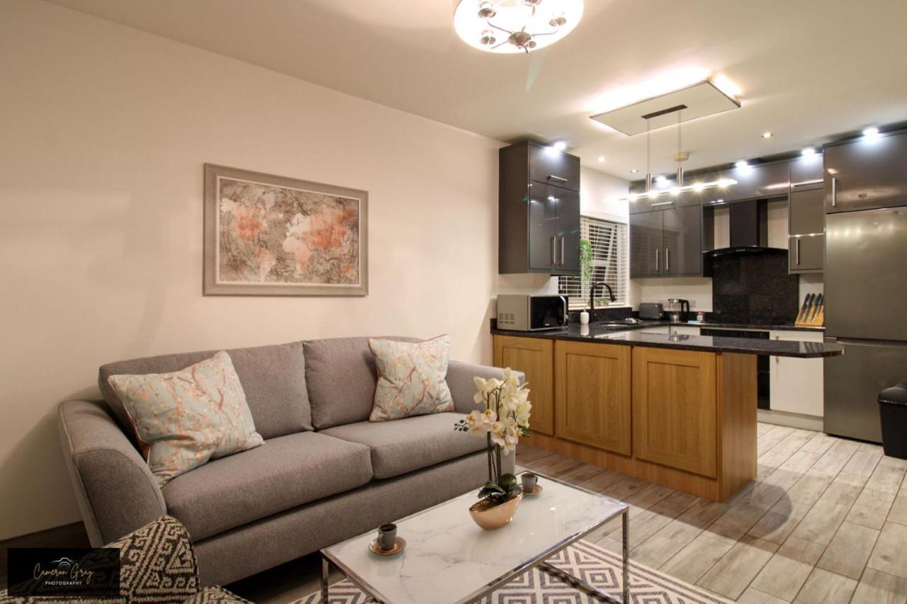 Nice 2 Bed House, Office, Wi-Fi, Free Parking Belfast Eksteriør bilde