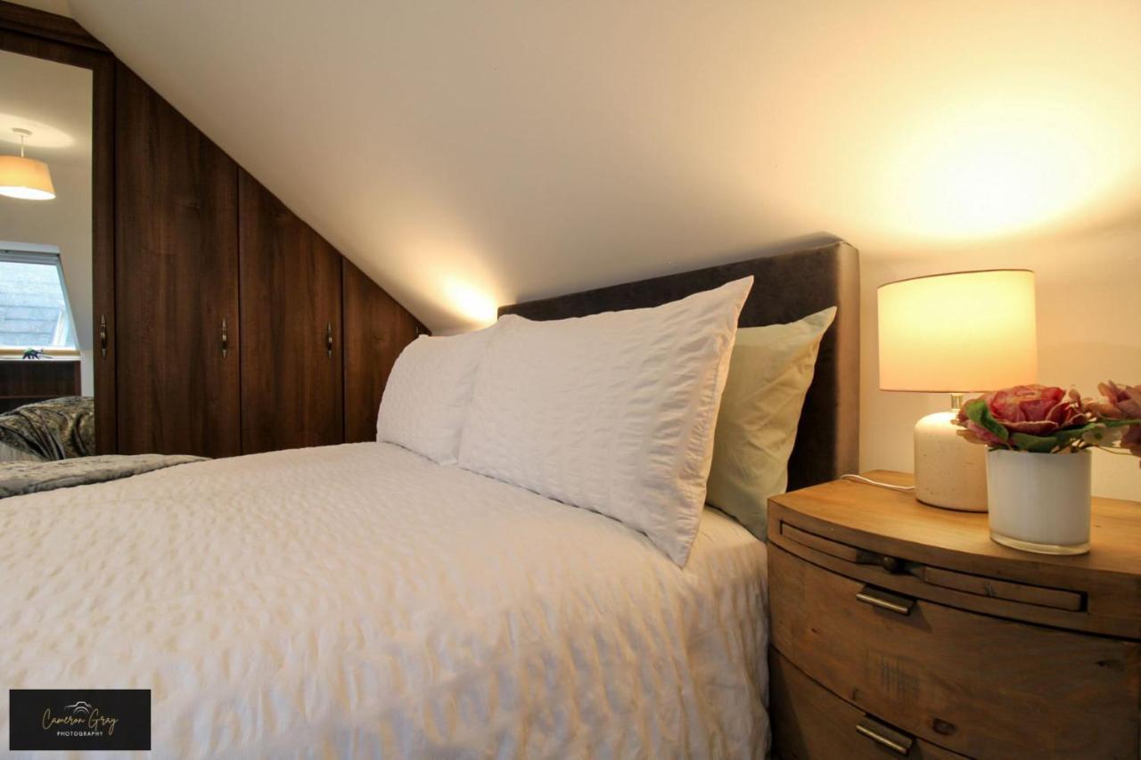 Nice 2 Bed House, Office, Wi-Fi, Free Parking Belfast Eksteriør bilde