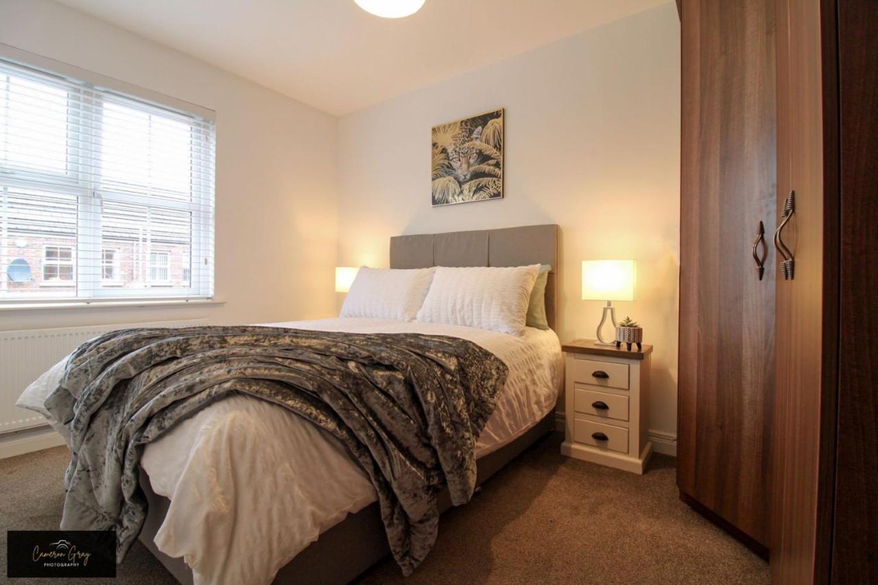 Nice 2 Bed House, Office, Wi-Fi, Free Parking Belfast Eksteriør bilde