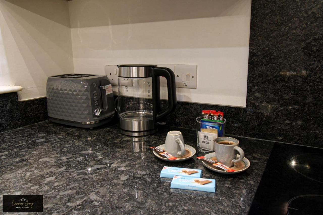 Nice 2 Bed House, Office, Wi-Fi, Free Parking Belfast Eksteriør bilde