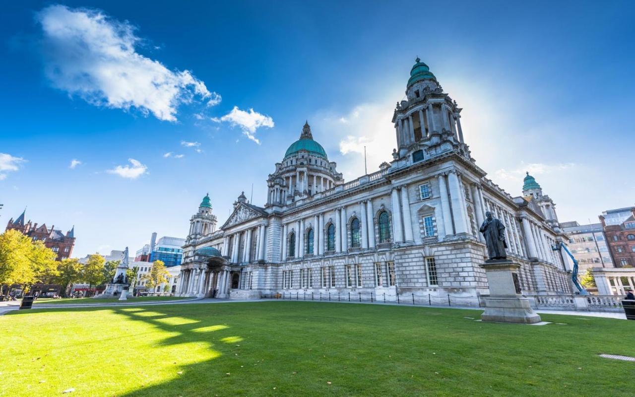 Nice 2 Bed House, Office, Wi-Fi, Free Parking Belfast Eksteriør bilde